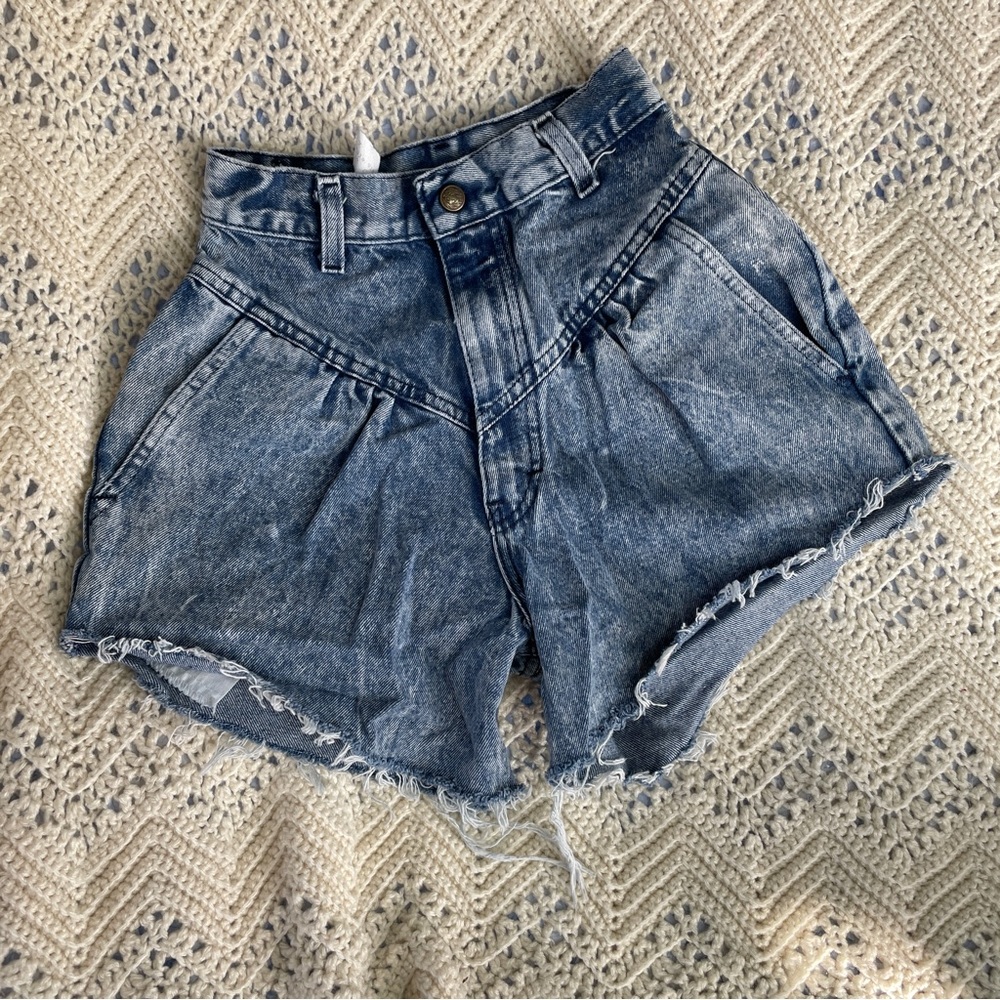 Vintage Shorts 80s High Waisted High Cut Acid Wash 24 XS 0 Booty Short Cut Offs - Picture 6 of 8